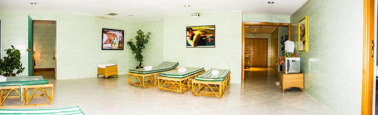 Pickalbatros Golf Beach Resort Şarm El-Şeyh Dış mekan fotoğraf Massage beds at a spa